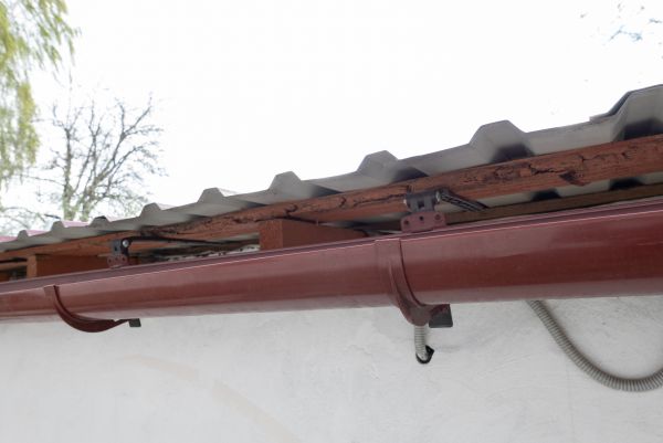 Cost of Round Gutters Installation in Louisville